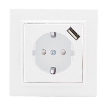 Минск Розетка 1-местная СП с/з 16А белая с защ. штор. с USB 1А EKF Минск Розетка 1-местная СП с/з 16А белая с защ. штор. с USB 1А EKF