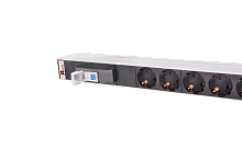 Вертикальный блок розеток Rem-16 с авт. 16А, 10 Schuko, 10 IEC 60320 C19, 16A, алюм.,33-48U,колодка