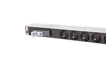 Вертикальный блок розеток Rem-16 с авт. 16А, 20 Schuko, 16A, алюм., 33-48U, колодка
