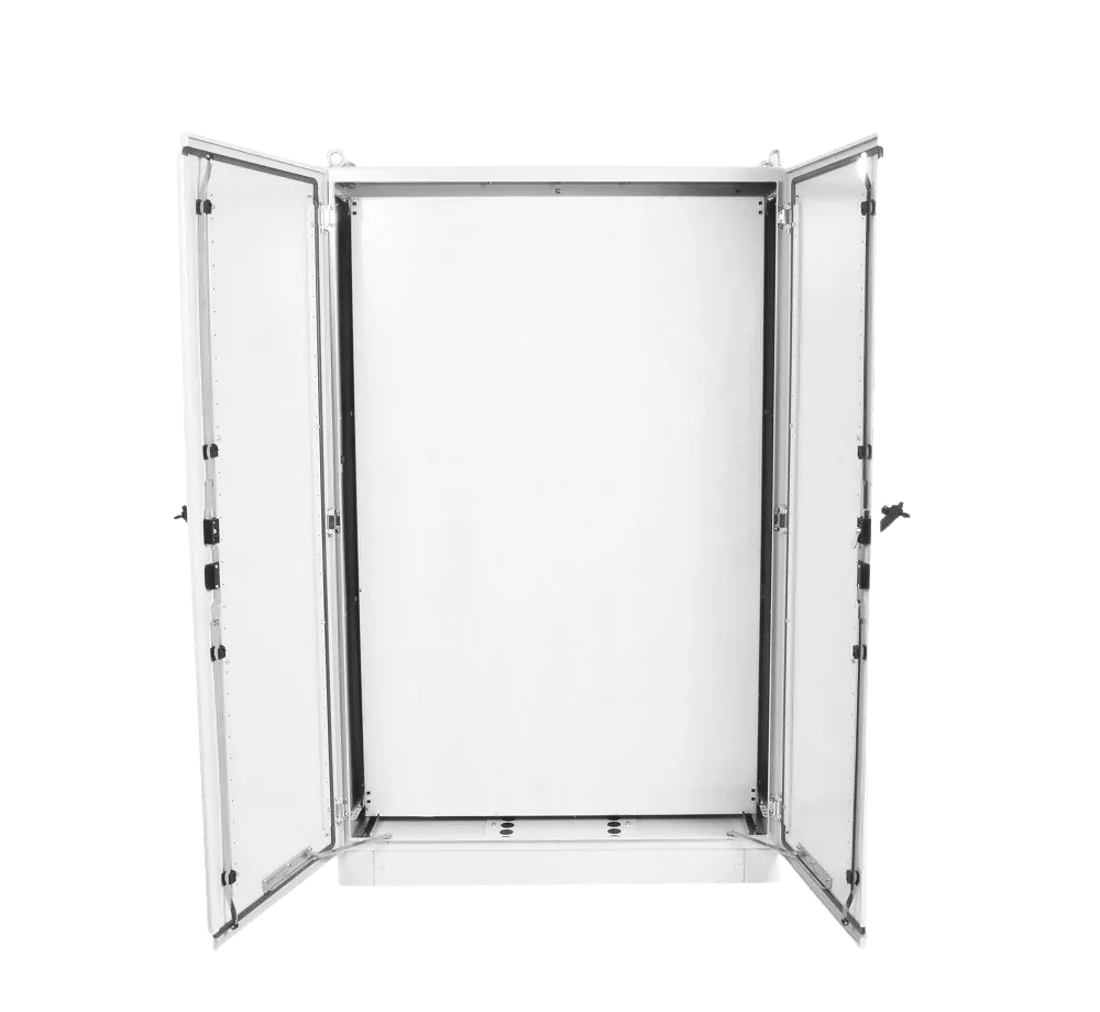 Отдельный электротехнический шкаф IP55 в сборе (В2200×Ш1200×Г600) EME с двумя дверьми, цоколь 100 мм
