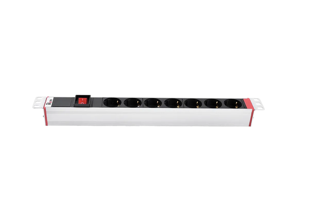 Блок розеток Rem-16 с выкл., 7 Schuko, вход IEC 60320 C20, 16A, алюм., 19"